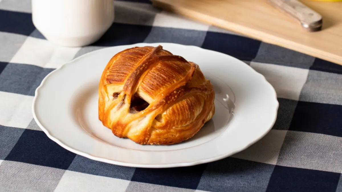 Scrigno di mele Cerea, brioche viennese con mele e cardamomo